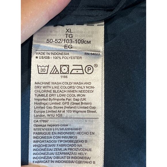 Banana Republic Navy Ruffled Sleeveless Blouse Womens Size XL Silky Satin Career - Picture 4 of 6